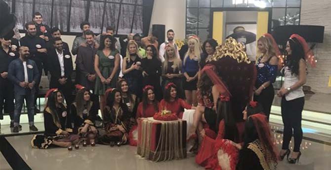 Zuhal Topal Kına Yaktı!