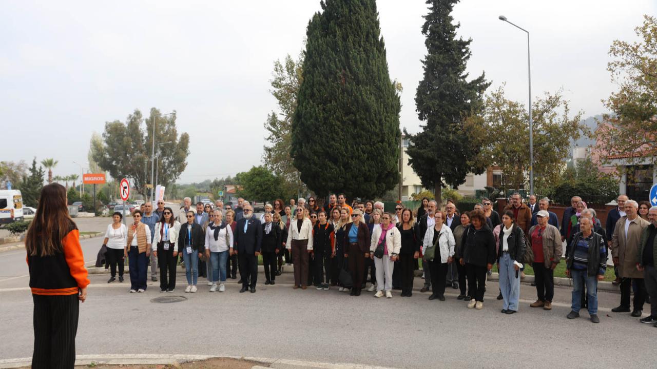 Ahmet Taner Kışlalı Güzelbahçe’de Anıldı