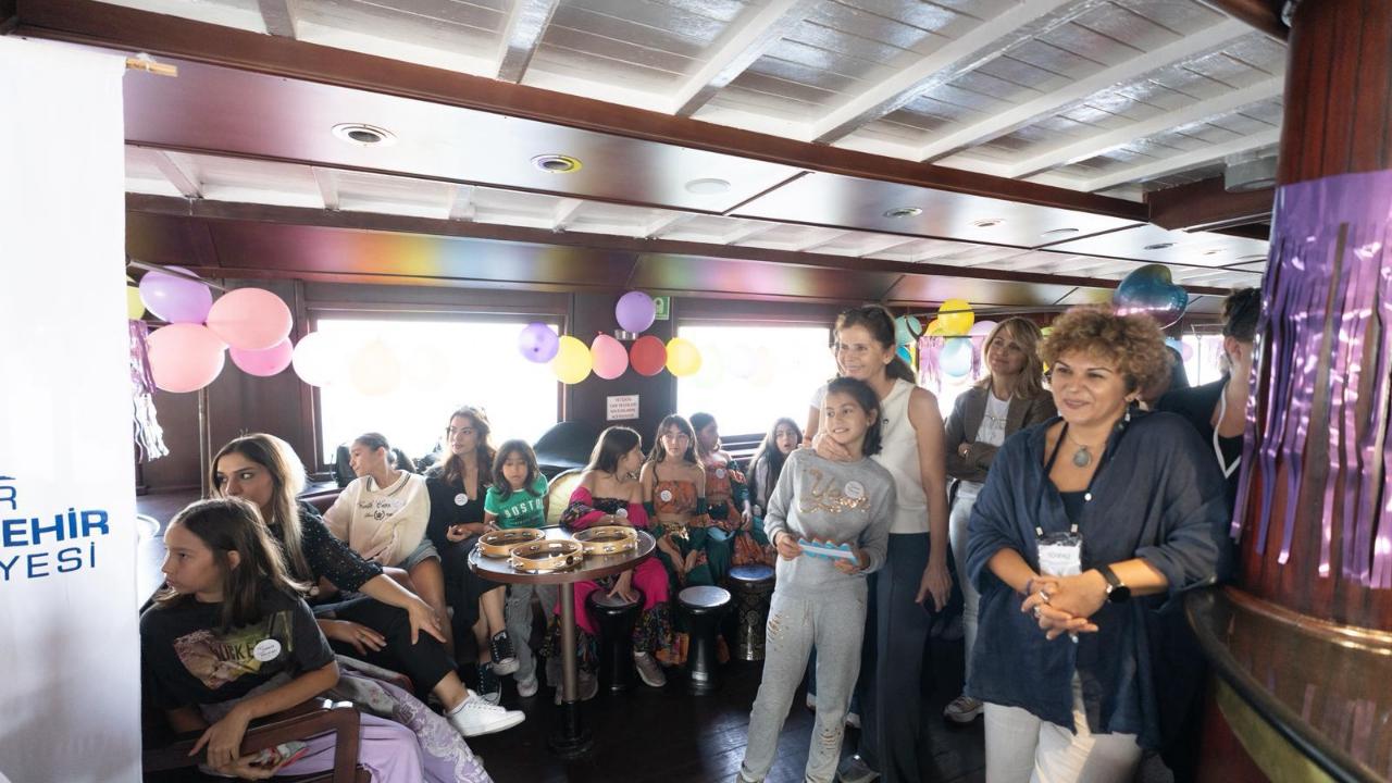 Başarılı kadınlar kız çocuklarına ilham oldu