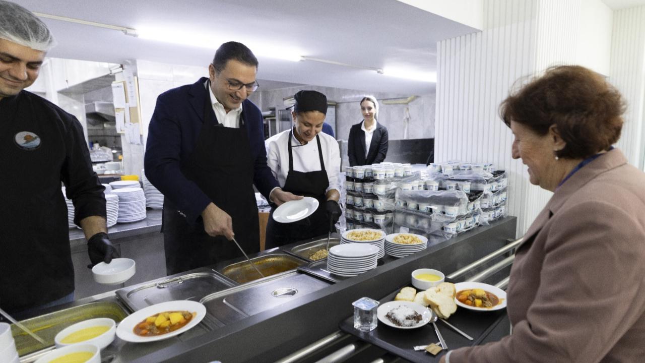 Başkan Onur Yiğit, Kent Lokantası’nda Vatandaşlarla Bir Araya Geldi