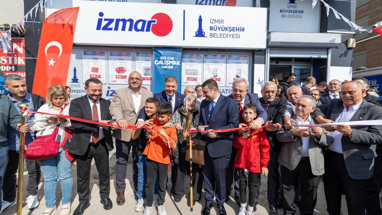 Başkan Tugay: Halkımızı pahalılığa ve sağlıksız ürünlere karşı koruma altına alıyoruz