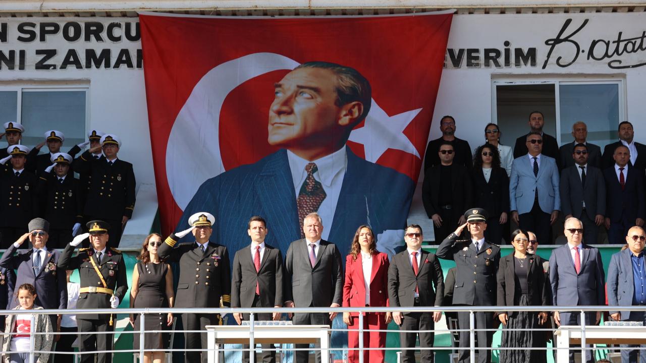 Bir Asırlık Gurur; Cumhuriyetimizin 102. Yılı Urla&#039;da Coşkuyla Kutlandı