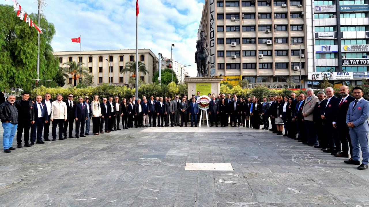 Bornova’da Muhtarlar Günü coşkusu