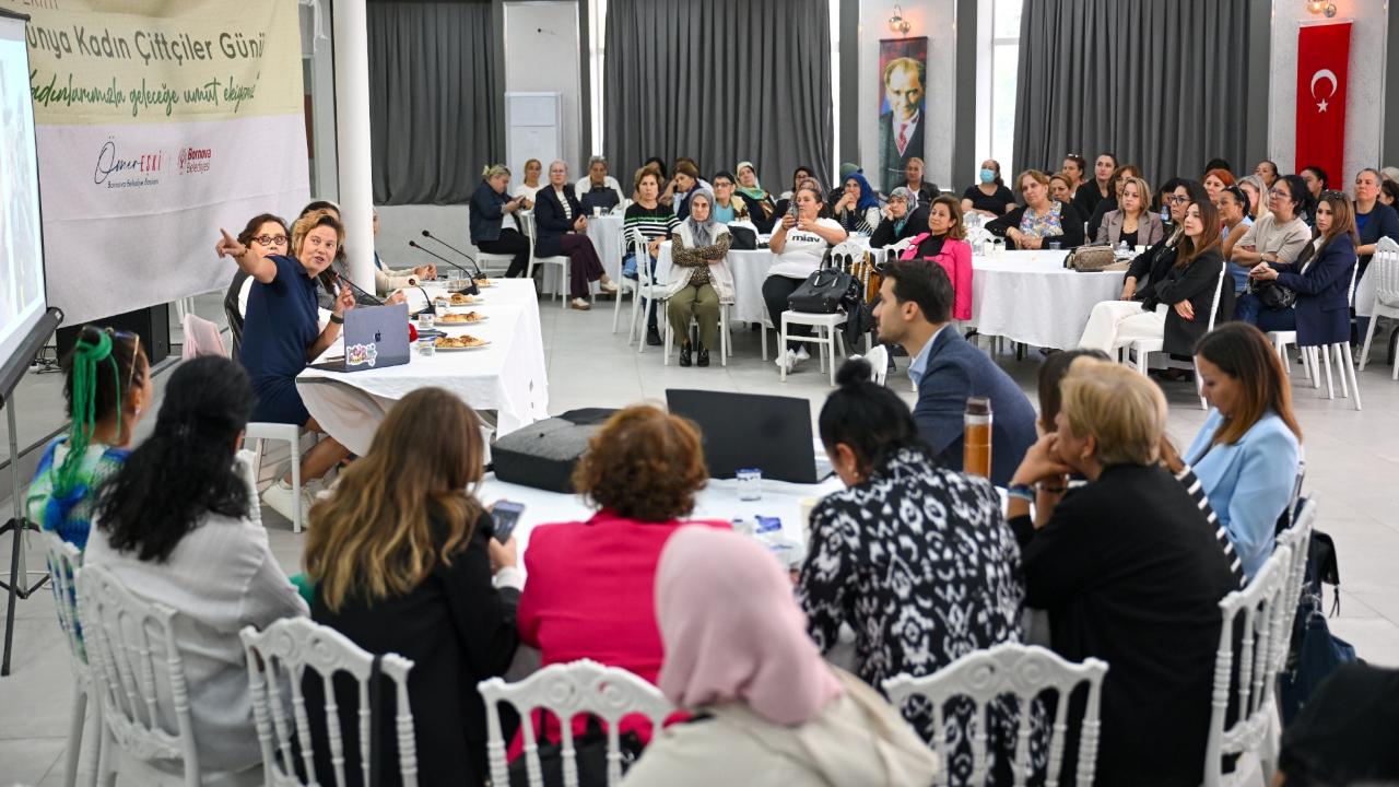 Bornovalı kadınlar geleceğe umut ekiyor