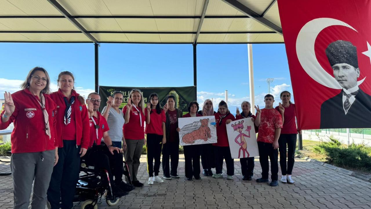 Efes Selçuk’un engelsiz çocukları izcilikle tanıştı