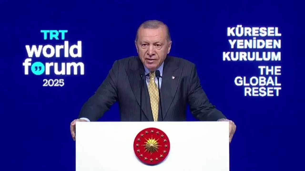 Erdoğan TRT&#039;yi övdü, medyayı hedef aldı: &#039;Dijital platformlar sapkın akımları özendiriyor&#039;