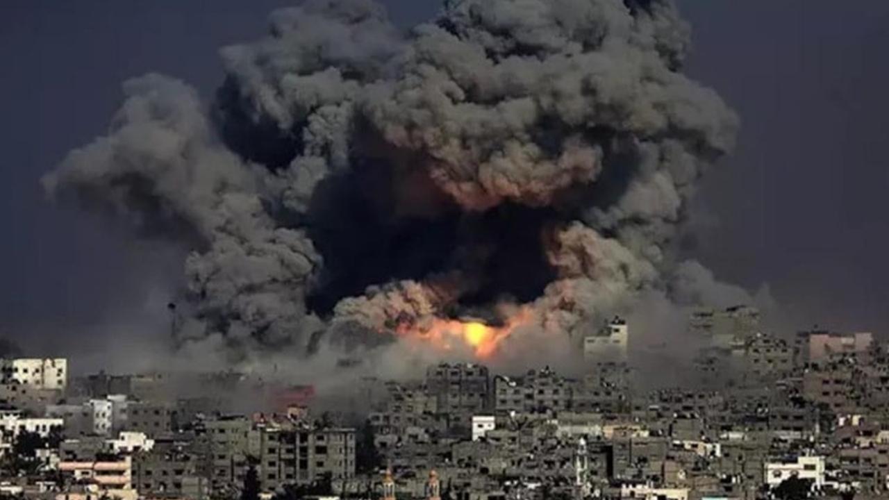 Gazze&#039;deki çatışmalarda çocuk ölümleri 20 bini geçti