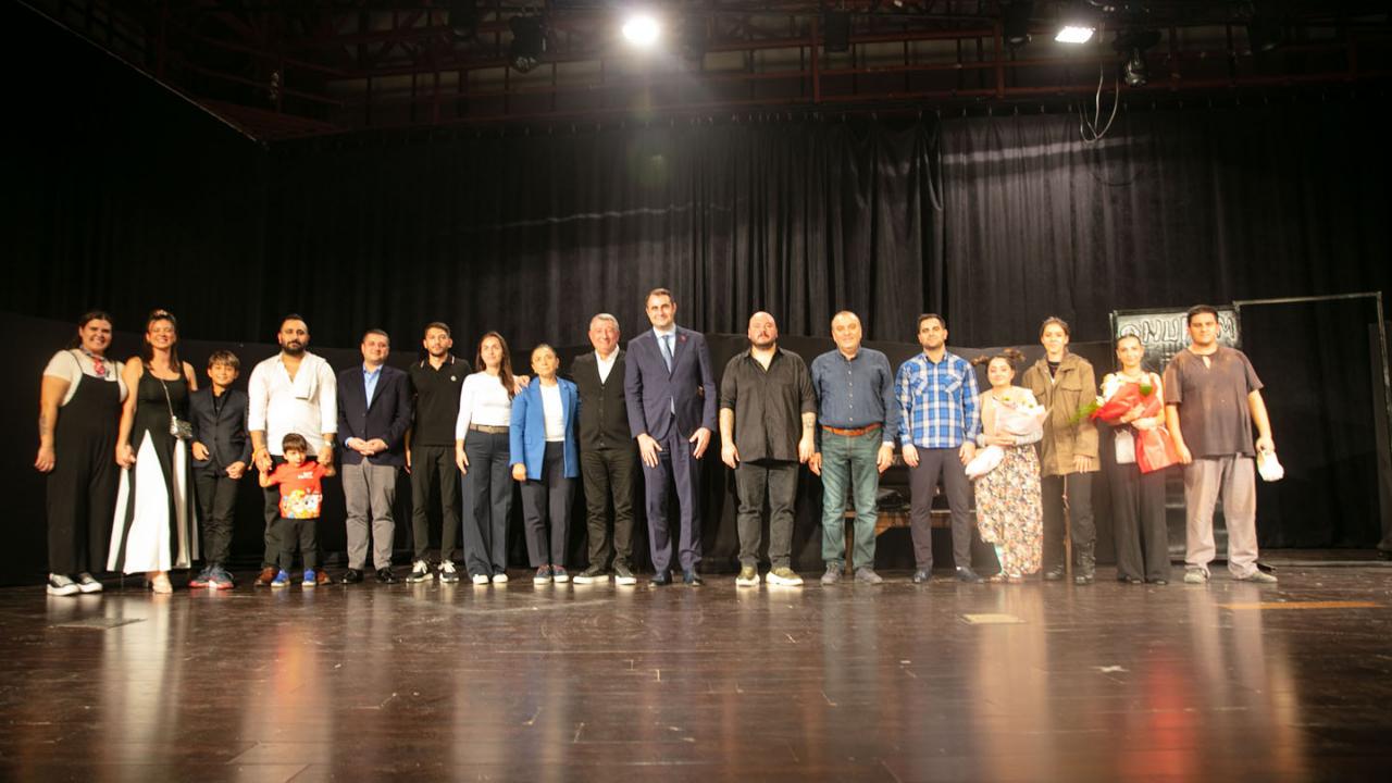 Güzelbahçe’de Kahkaha Dolu Gece