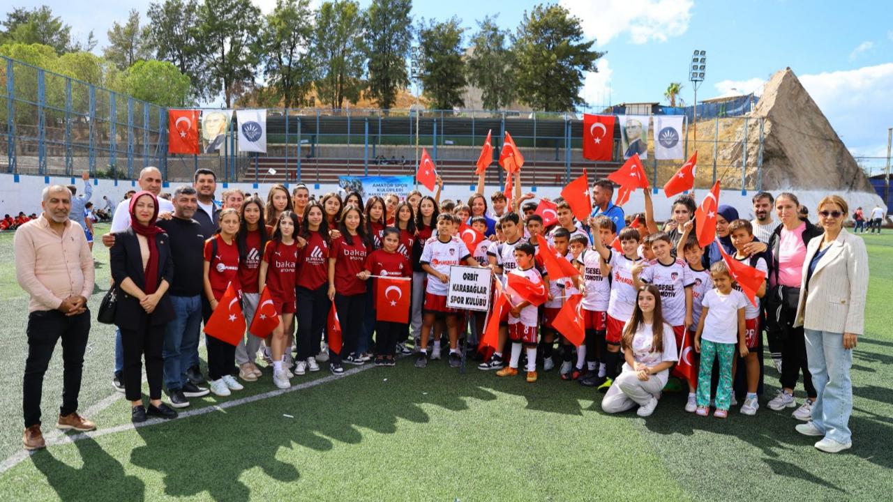 Karabağlar’da Amatör Spor Kulüplerine Büyük Destek