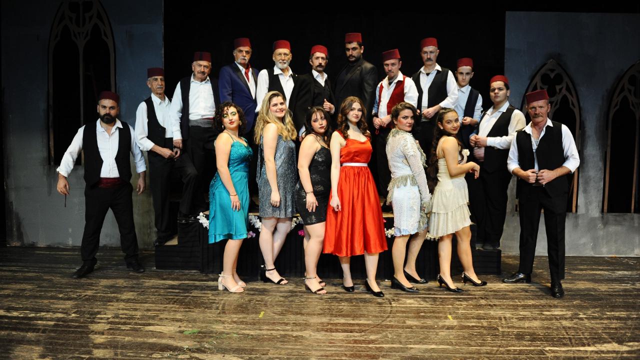 Karşıyaka Belediye Tiyatrosu 4 Ekim’de perde açıyor