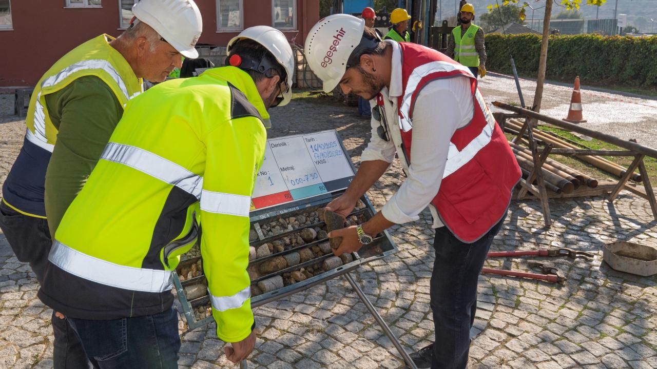 Karşıyaka’da mikrobölgeleme çalışmaları başladı