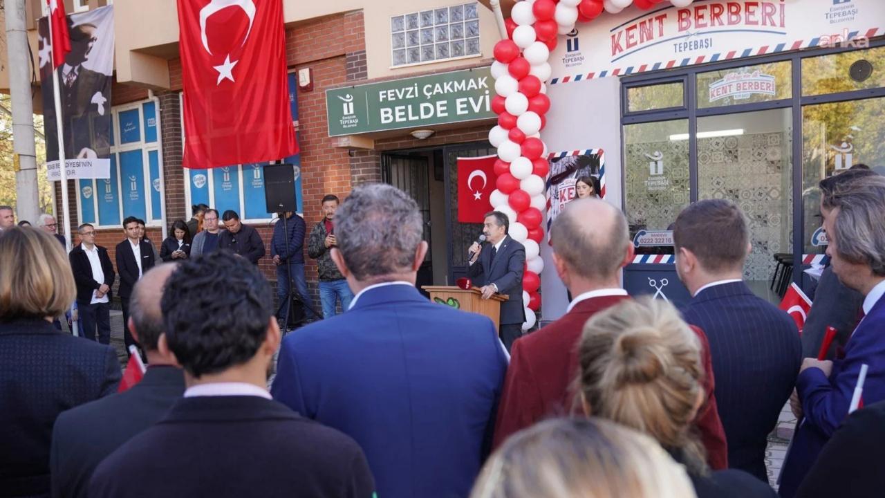 Kent Lokantalarının ardından şimdi de Kent Berberi açıldı