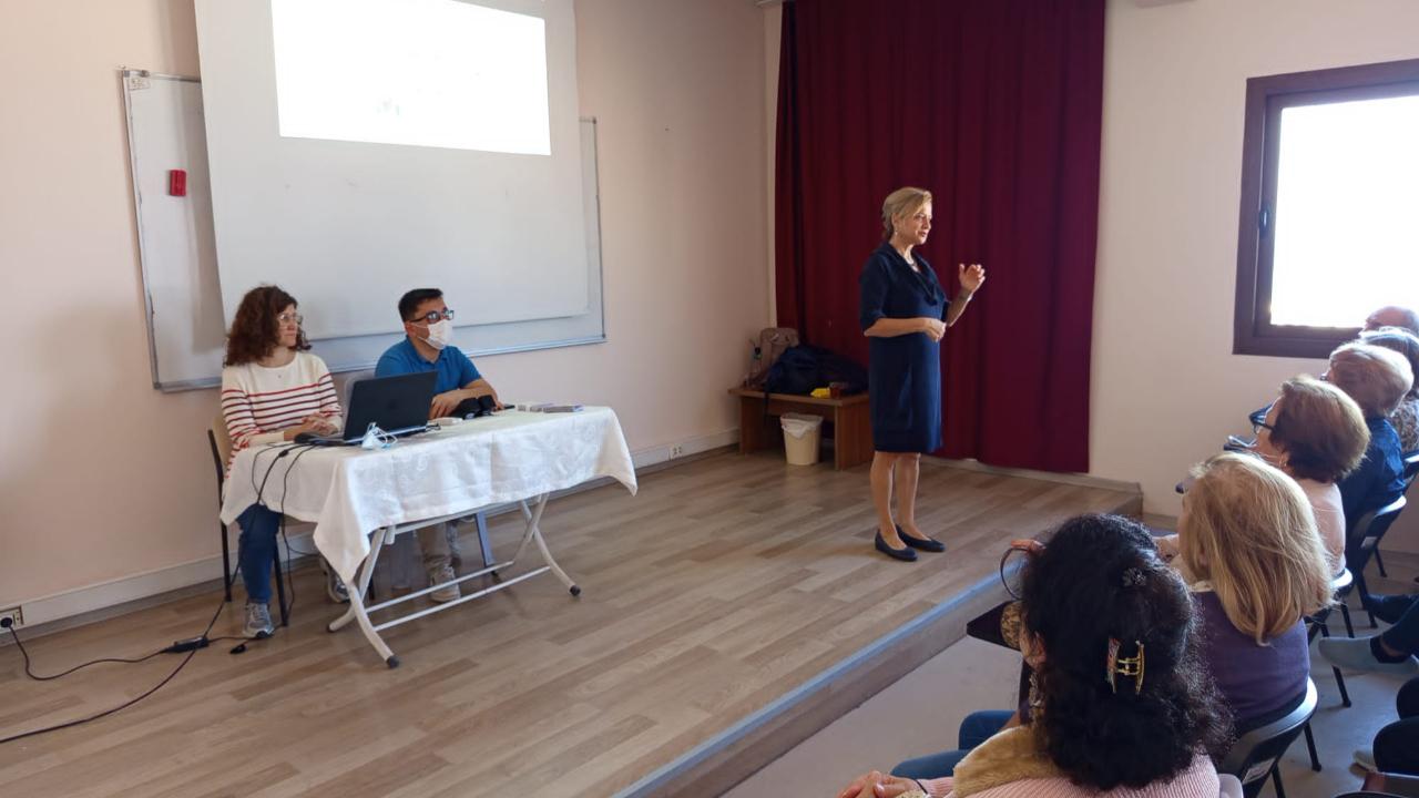 Konak’ın İleri Yaş Merkezi’nde seminerler devam ediyor