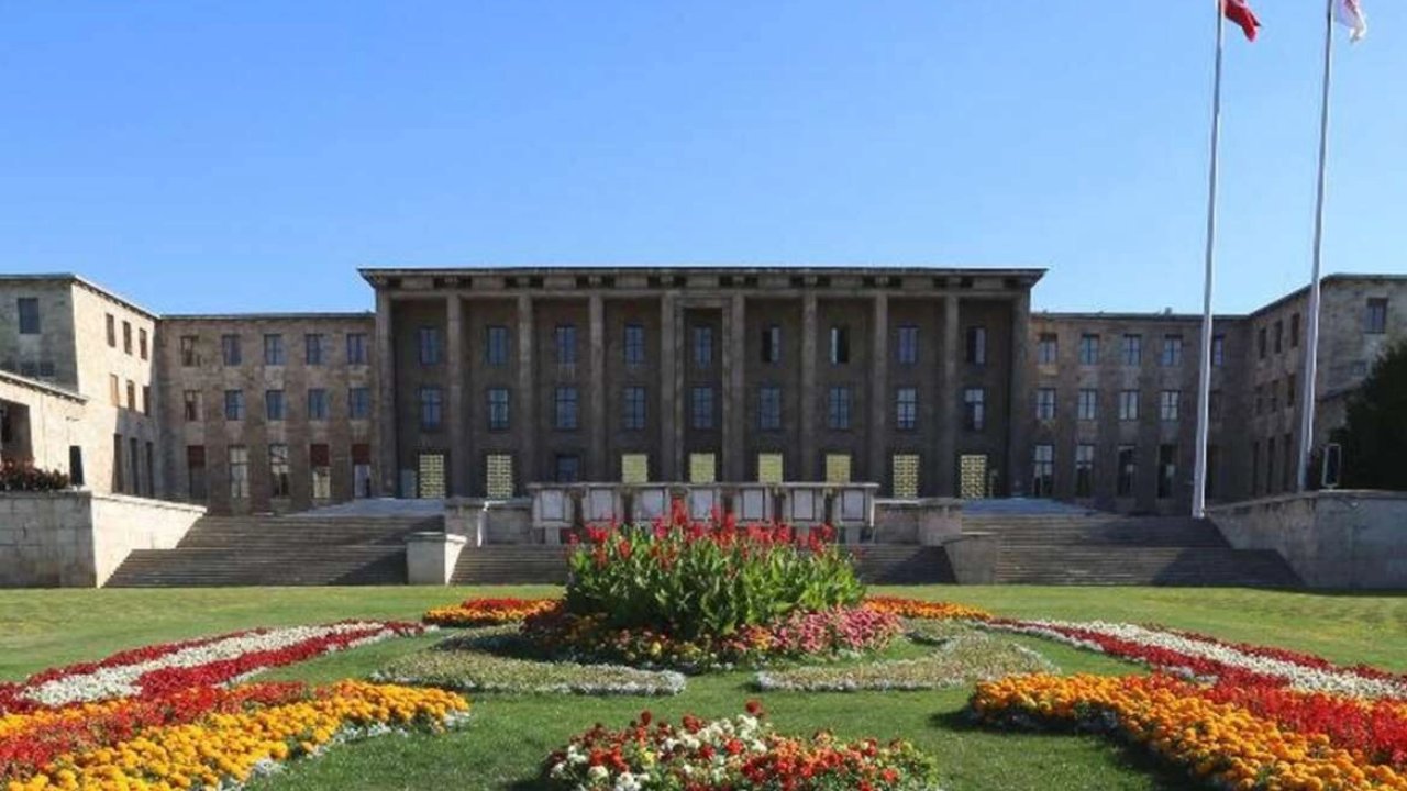 TBMM cezalar ve yeni düzenlemelerle yoğun mesaiye başlıyor