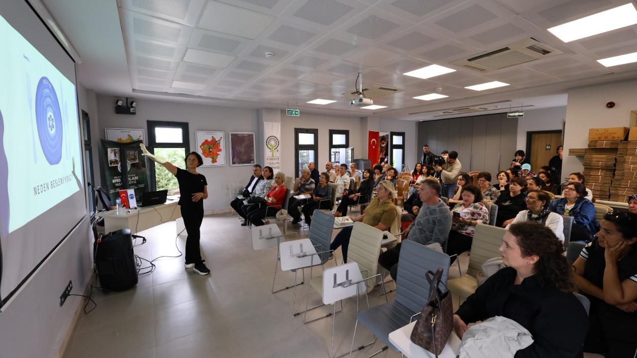 Temiz Gıdalarla Sağlıklı Yaşam: Efes Tarlası Yaşam Köyü’nde Fonksiyonel Beslenme Söyleşisi