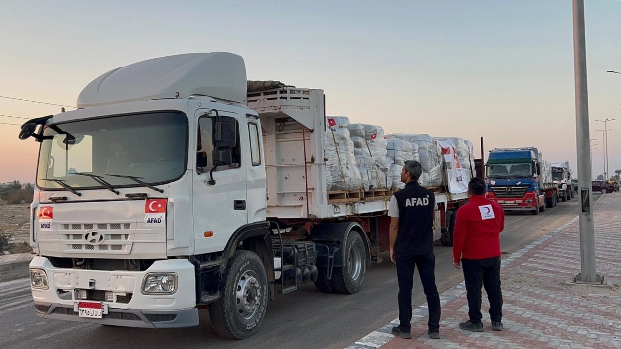 Türkiye&#039;nin Gazze&#039;ye insani seferberliği sürüyor... 101 bin 725 ton yardım ulaştırıldı