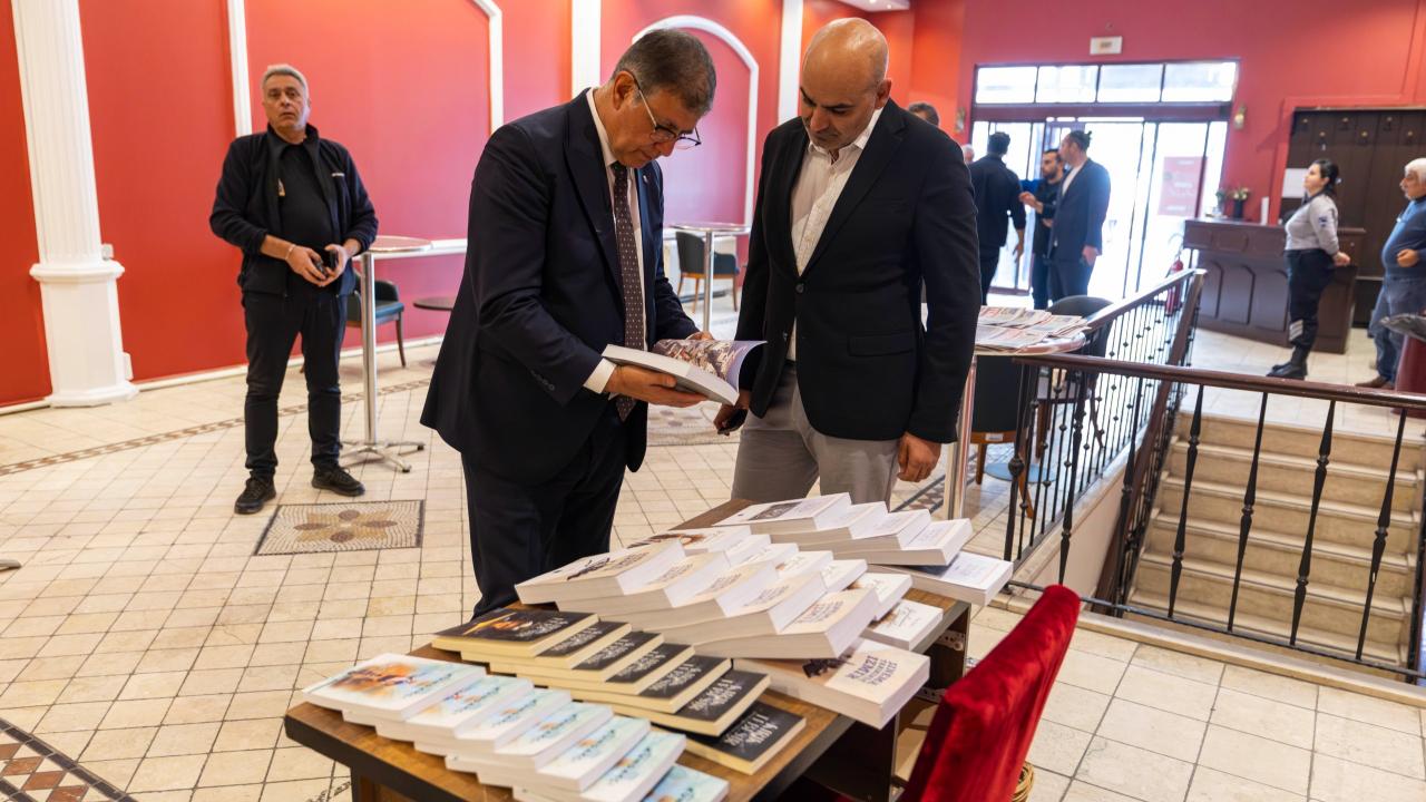 “Antroposen Çağı ve İzmir” konuşuldu Başkan Tugay: Bu sistemi düşünen beyinler değişterecek