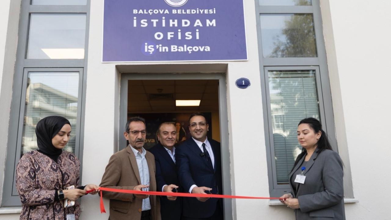 Balçova Belediyesi İstihdam Ofisi “İş’in Balçova” Sloganıyla Açıldı.