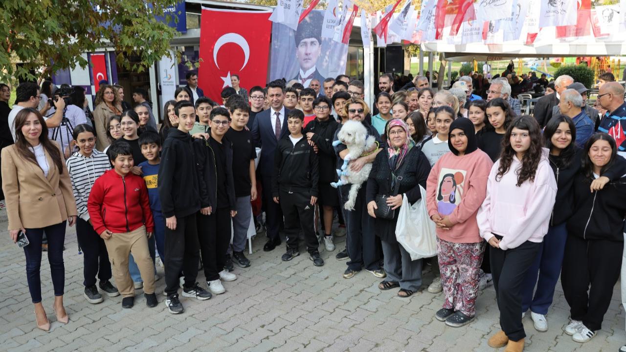 Bayraklı Belediyesinden eğitimde fırsat eşitliğine dijital destek