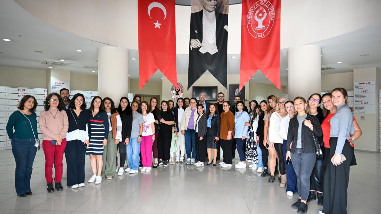 Bornova’da öğretmenlere “Yeşil Gelecek” eğitimi