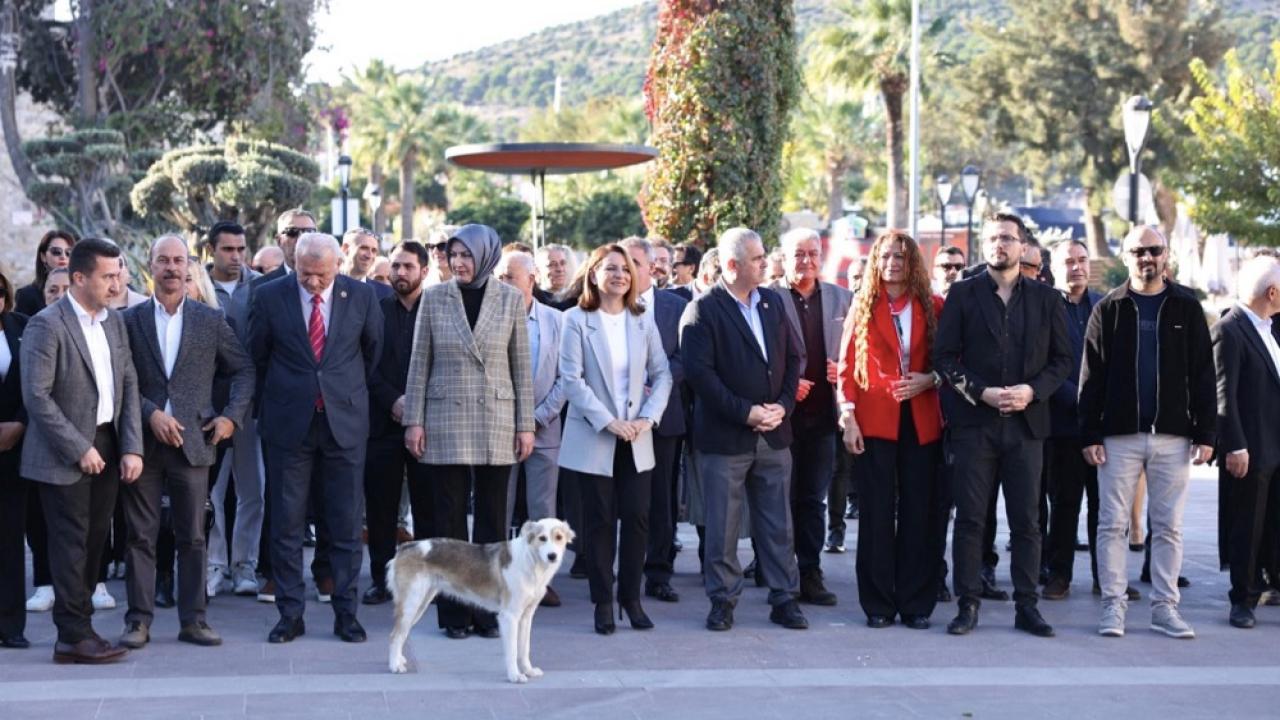 Çeşme Belediyesinden öğretmenlere anlamlı 24 Kasım hediyesi