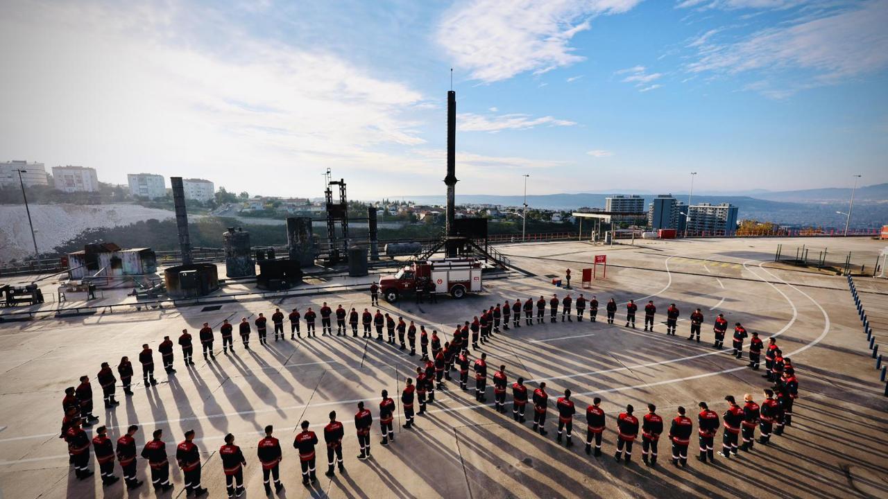 İzmir İtfaiyesi’nden 10 Kasım’da anlamlı tören