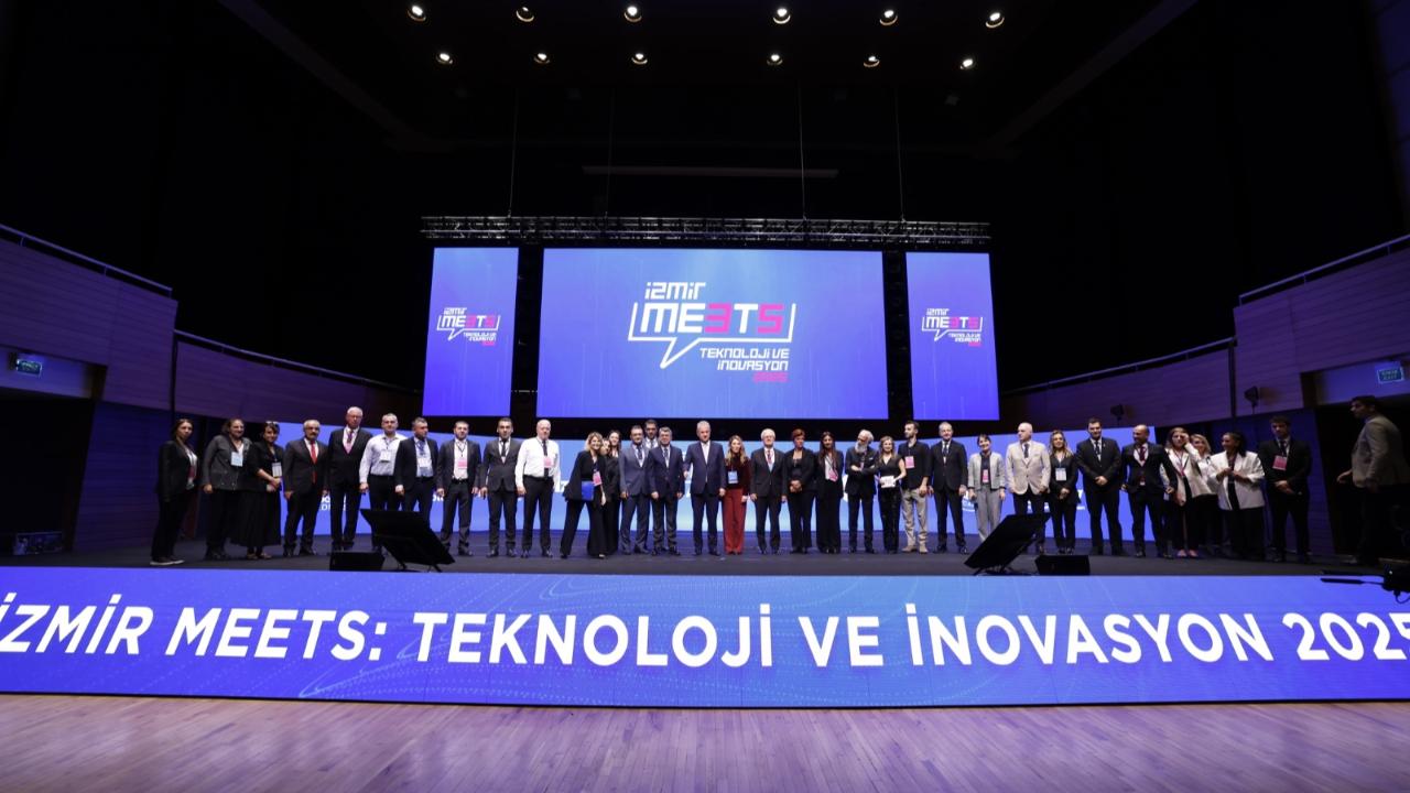 İzmir MEETS 2025’te şehircilik, enerji ve sporun geleceği masaya yatırıldı