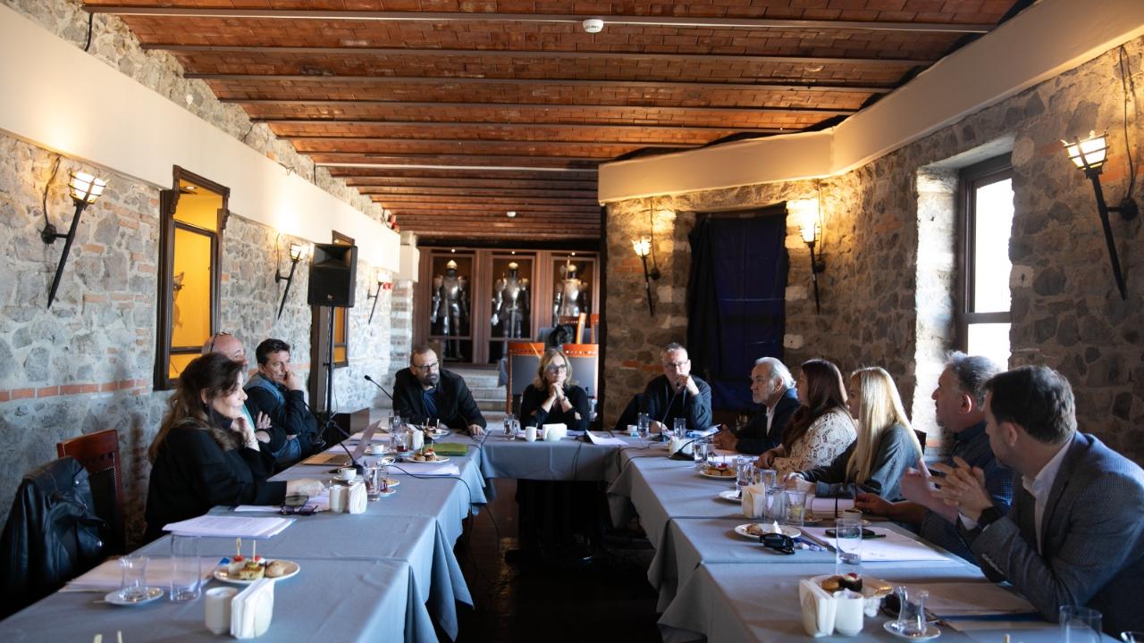 İzmir Şehir Tiyatroları Danışma Kurulu toplandı