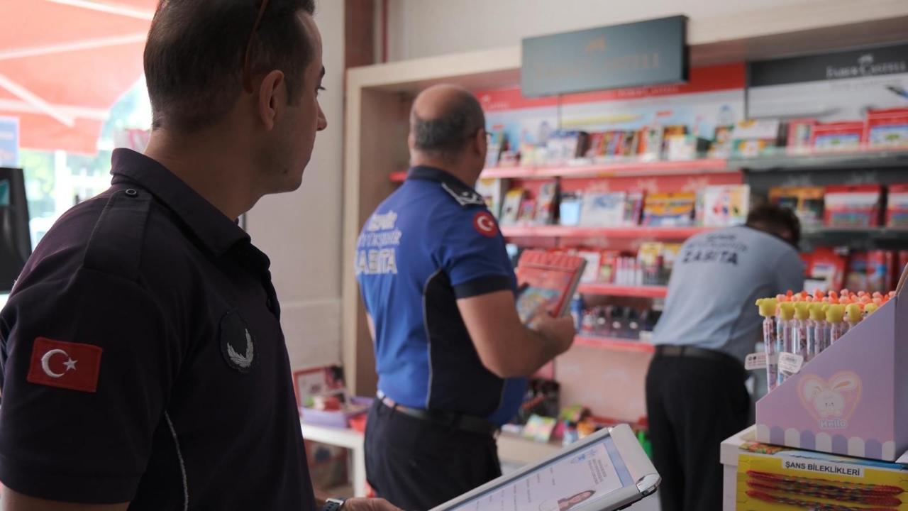 Kantin ve kırtasiyecilerde hem hijyen hem de etiket kontrolü