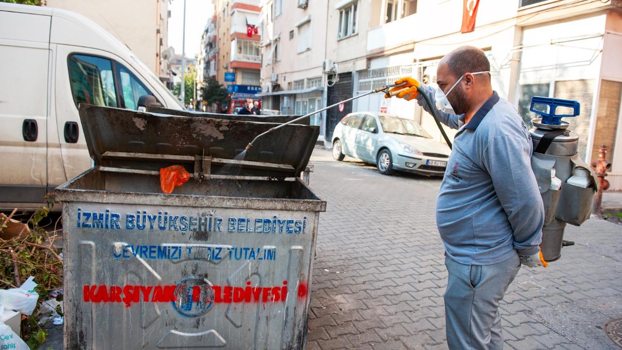 Karşıyaka’da haşerelere karşı kararlı mücadele
