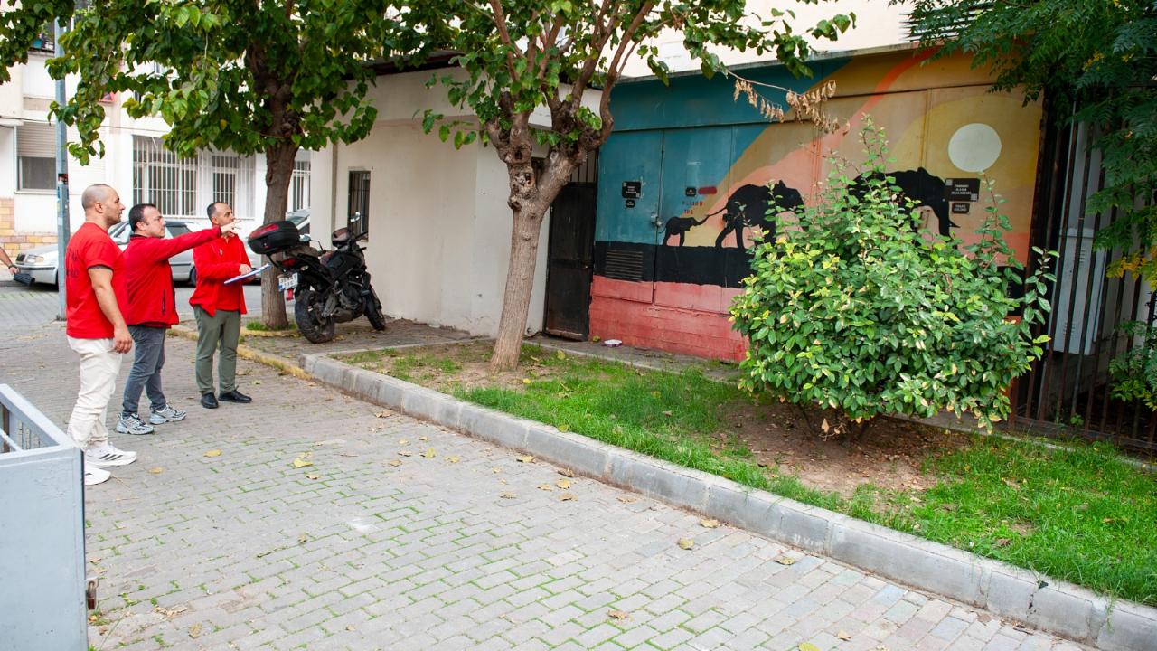 Karşıyaka’daki afet toplanma alanları tek tek denetleniyor