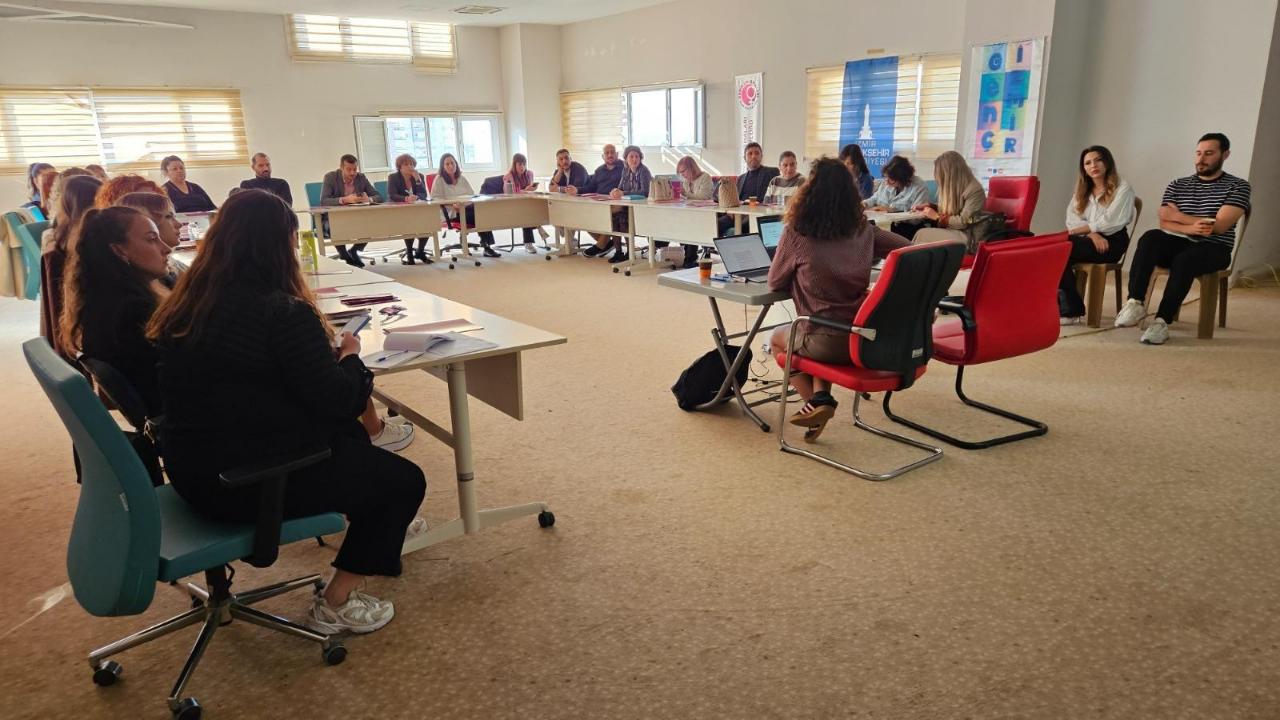 Kentler, genç kadınlar için daha &quot;eşit&quot; olacak