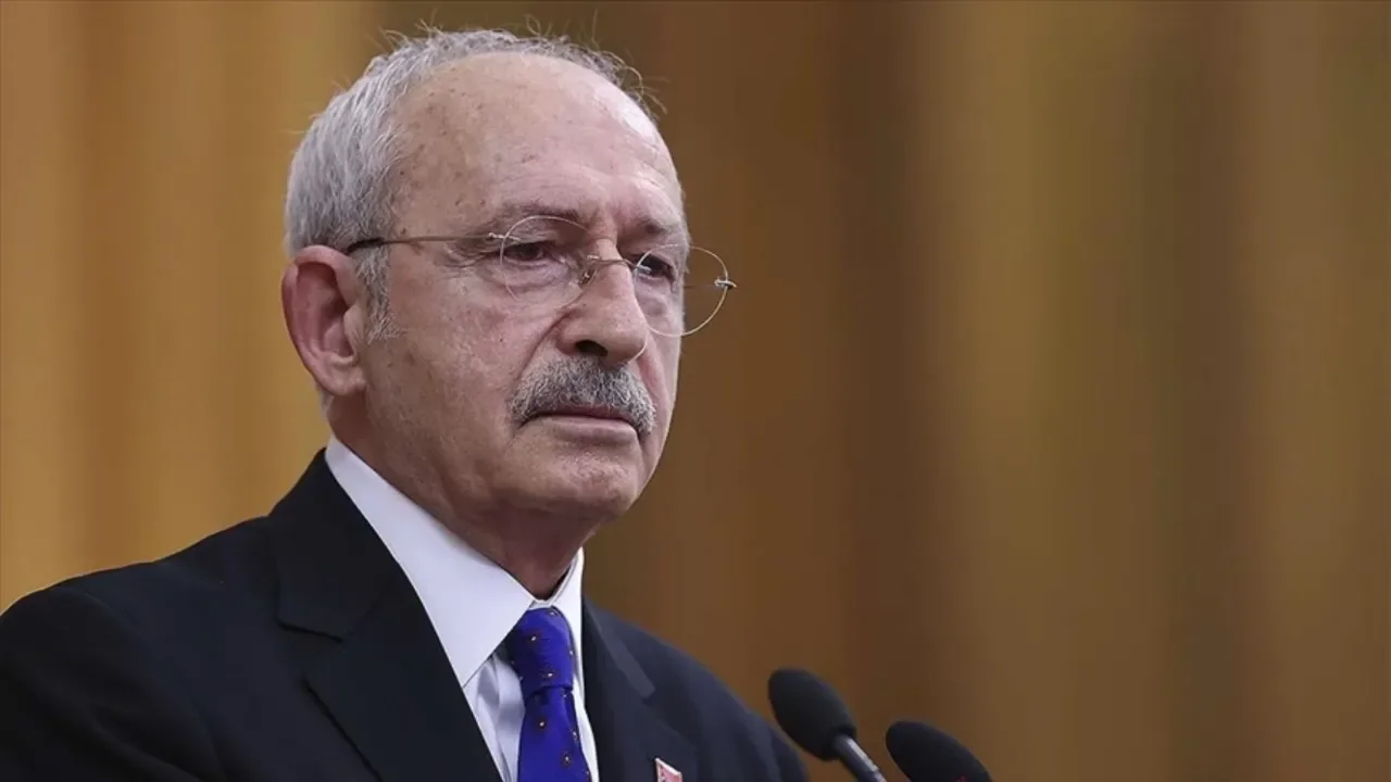 Kılıçdaroğlu&#039;nun eleştirilerine 9 vekilden destek: O İsimler Özgür Özel&#039;e mektup yazanlardan çıktı