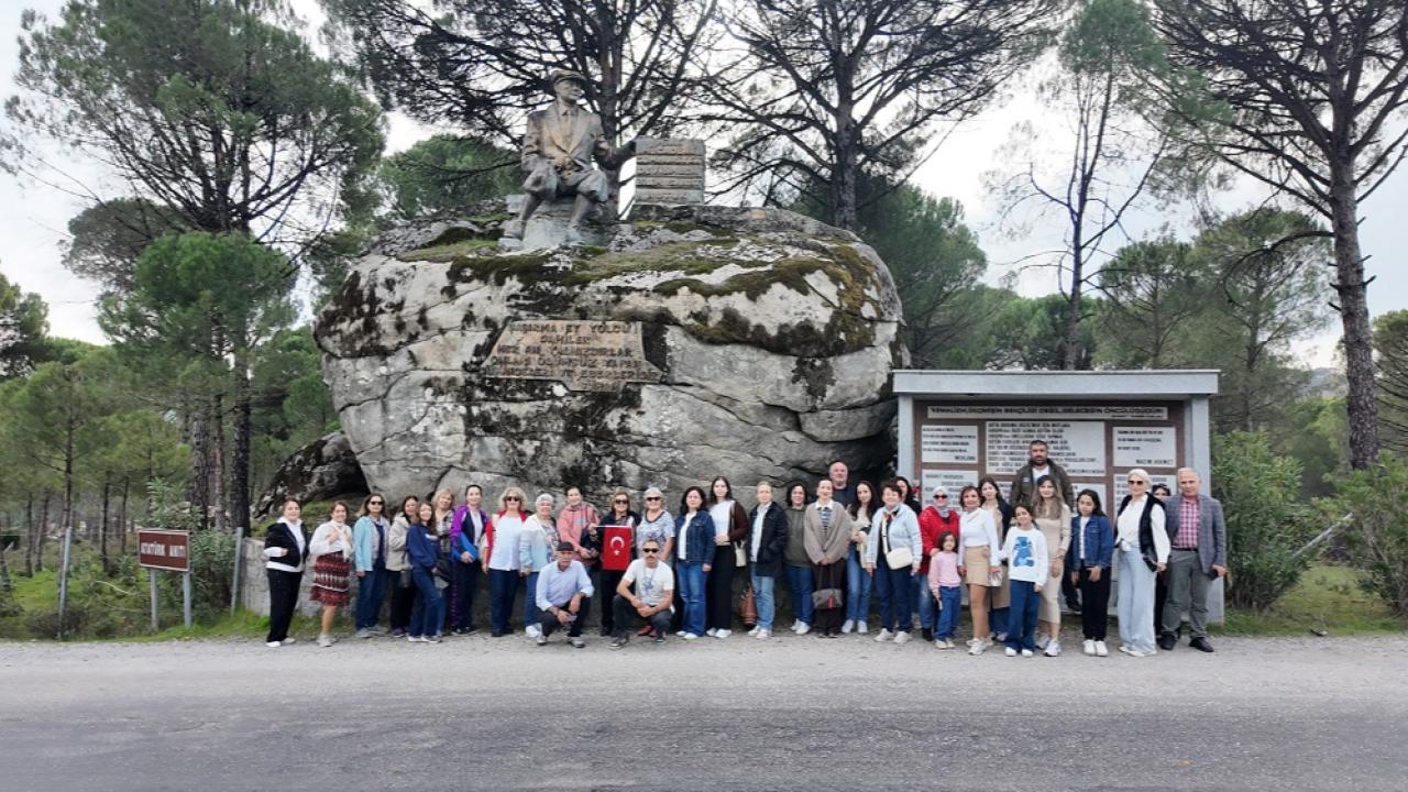 Menderes Belediyesi Öğretmenlerin Gezisini Düzenledi