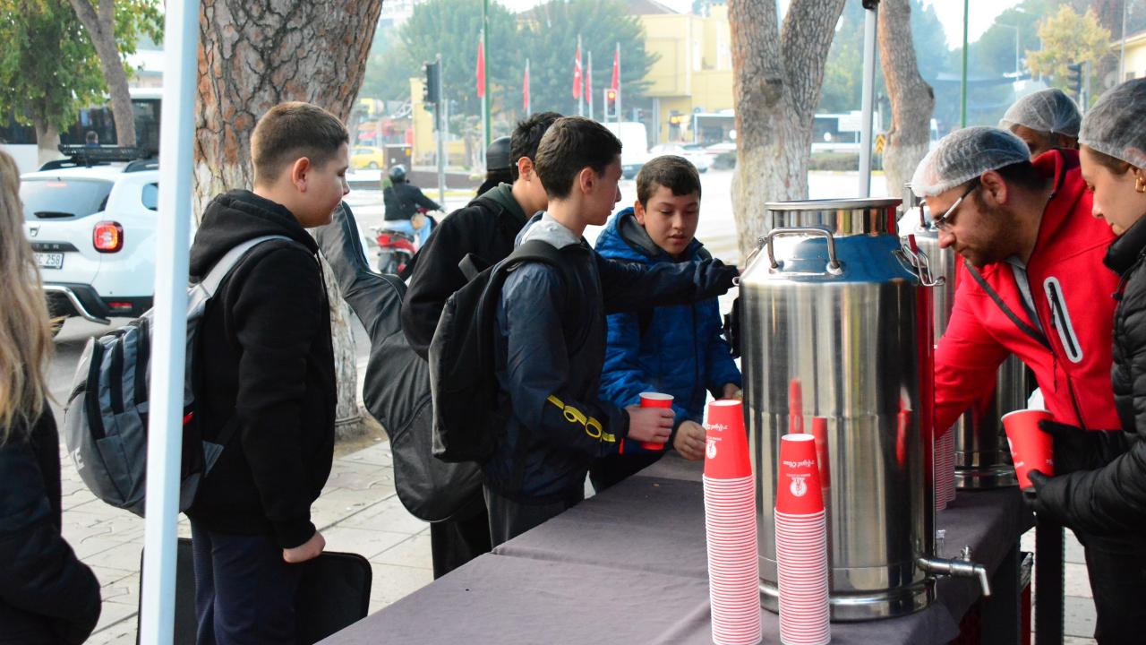 Ödemiş Belediyesi’nden Soğuk Sabahlar İçin Sıcak Dokunuş