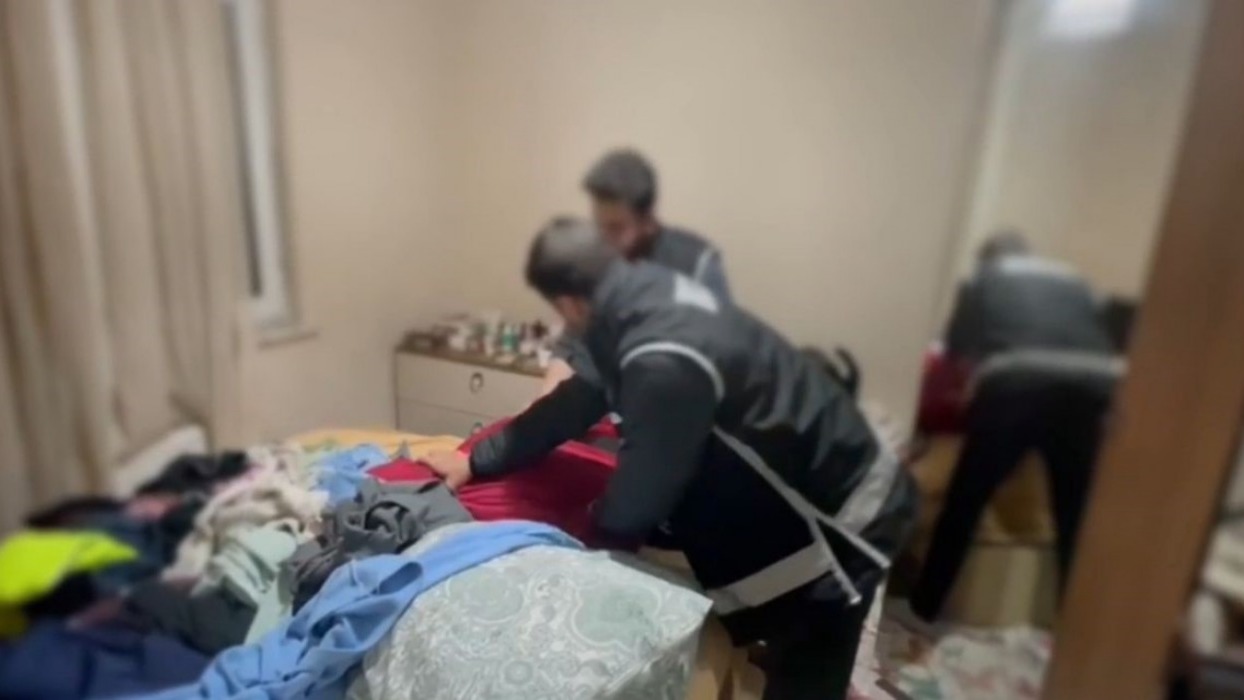 40 yıl hapis cezasıyla aranıyordu, gardıroptan çıktı