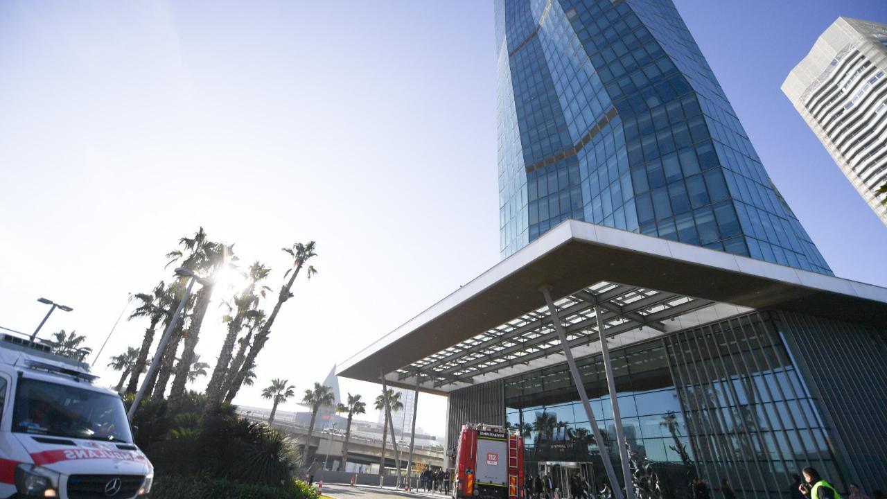 47 katlı binada nefes kesen tatbikat