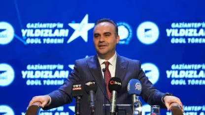 Bakan Kacır: "23 yıl önce 36 milyar dolar olan yıllık ürün ihracatımız 270,6 milyar dolara çıktı"