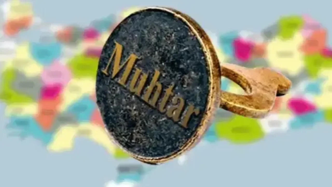 Antalya&#039;da muhtar kumar oynatırken yakalandı