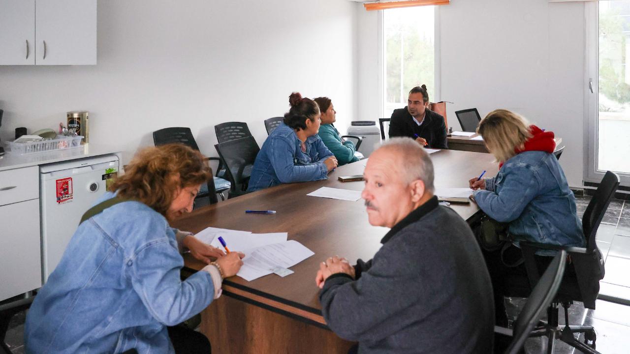 Buca’nın Etkin İstihdam Ofisleri meyvelerini veriyor: 6 ayda 887 kişi işe yerleşti