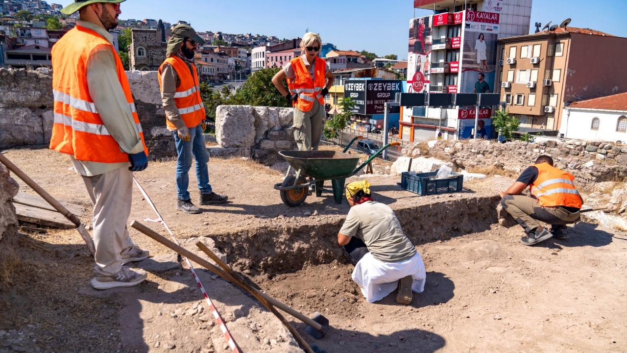 Büyükşehir’den 2025’te antik kazılara büyük destek