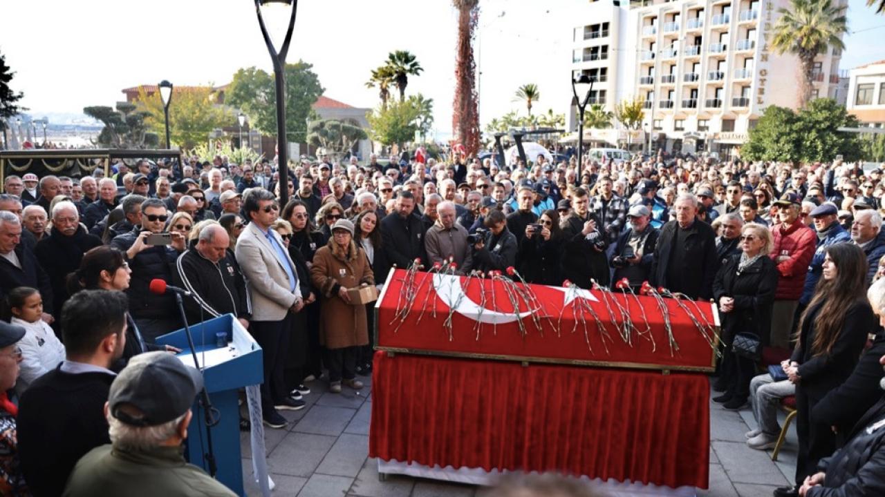 Çeşme efsane başkanını uğurladı