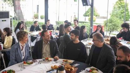 ÇYDD Bornova’da yeni üyelerle buluşma