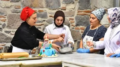 İzmir’in istihdam üssü 2025’te “fabrika” gibi çalıştı