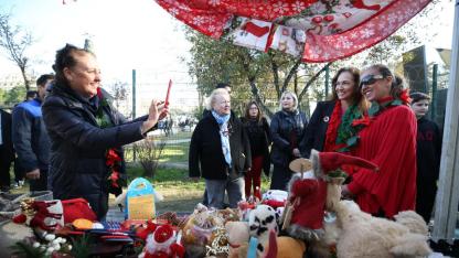 Karşıyaka ışıl ışıl olacak: ‘Yeni Yıl Şenliği’ 13 Aralık’ta başlıyor!