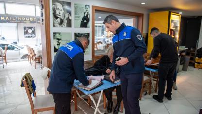 Karşıyaka Zabıtası’ndan işgal denetimi