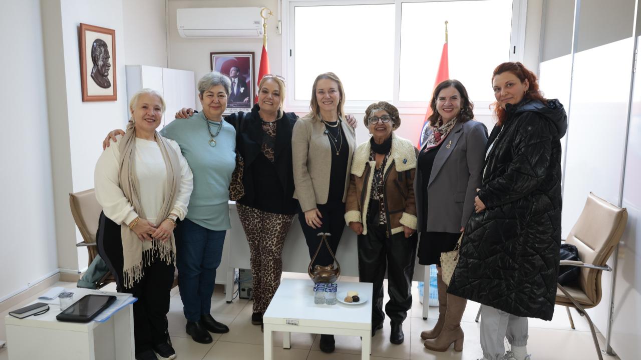 Konak’ta Komşu Buluşmaları’nın altıncısı yoğun ilgiyle gerçekleşti