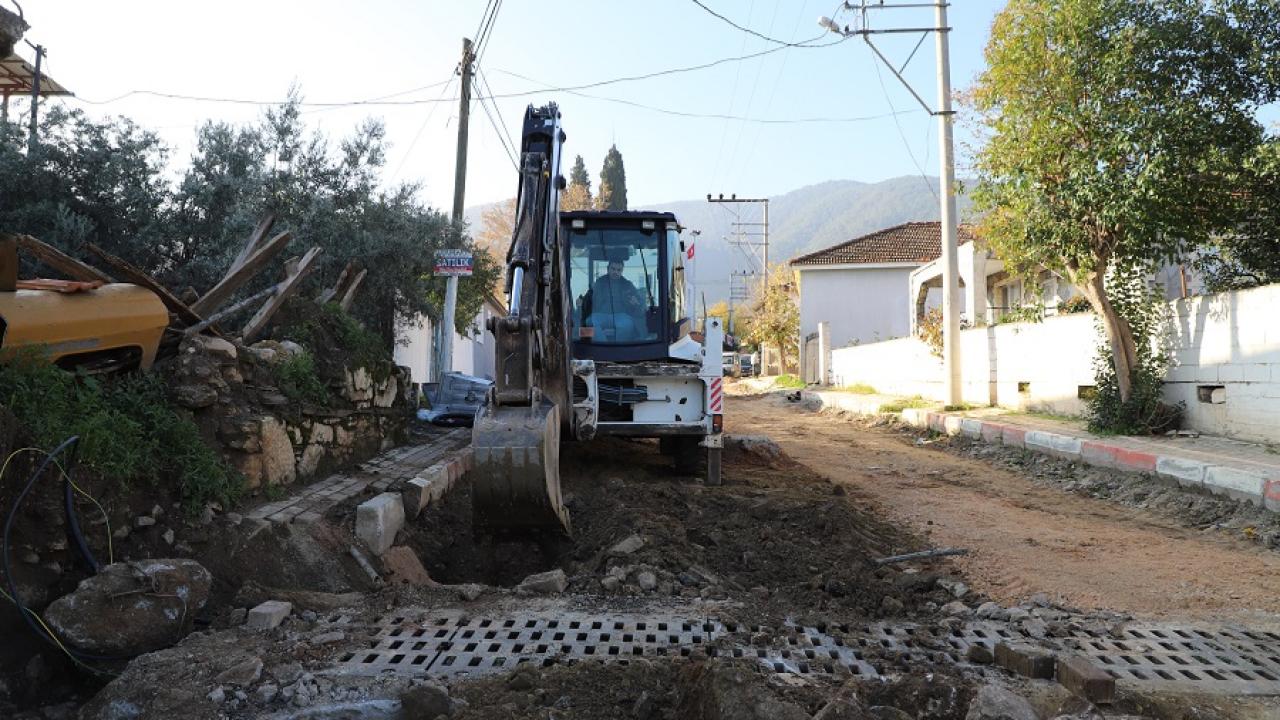 Menderes’te Asfalt Çalışması