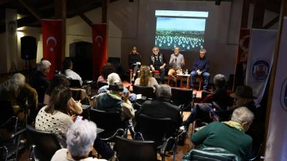 Mizah Nefes Aldırır: 9. İzmir Mizah Festivali panellerle devam etti