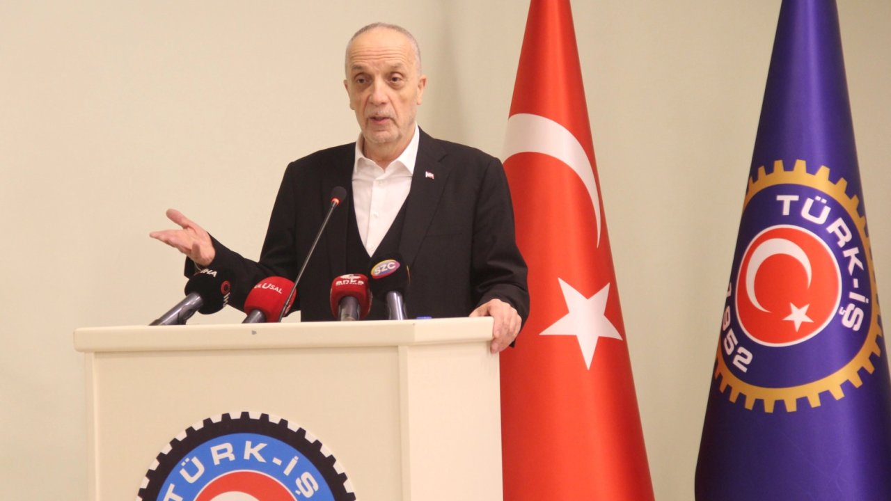 TÜRK-İŞ 'Çalışma Hukuku Buluşmaları' sempozyumunu düzenledi